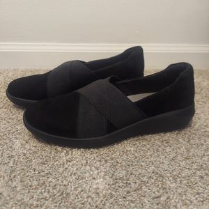 Brand New Clarks Women's Black Slip-on Shoes